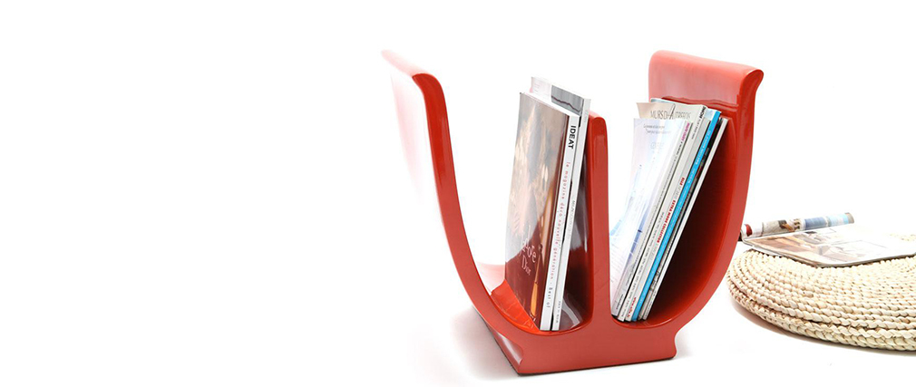 Orangefarbener Zeitschriftenst&auml;nder