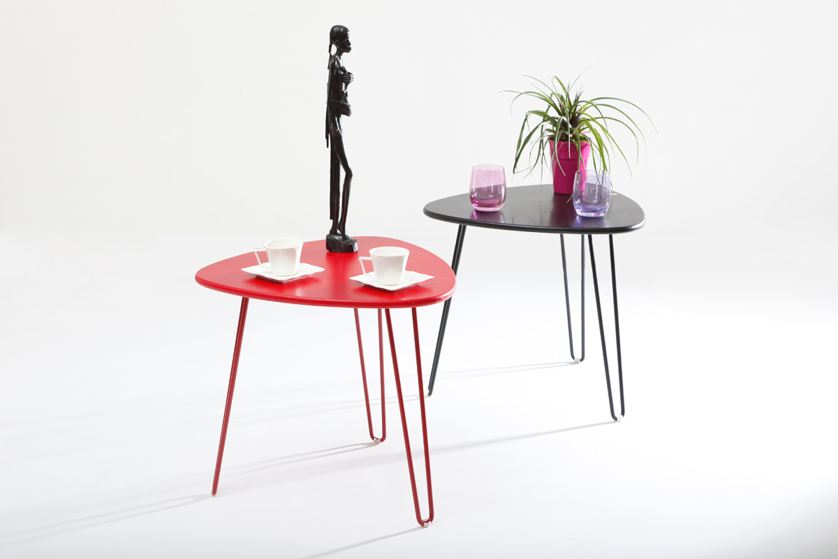 Roter Designer Couchtisch LAKEA