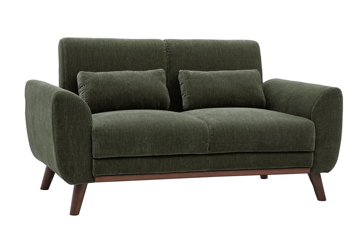 2-Sitzer-Sofa in Khaki-Gr�n aus Stoff mit Samteffekt und Kissen, 3/4-Ansicht.