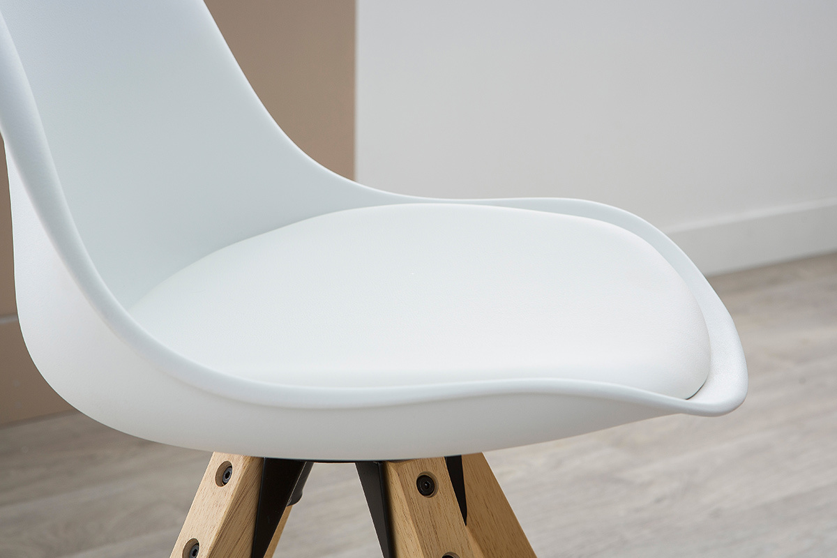 2er-Set Design-St�hle Wei� mit hellen Holzbeinen NADJA