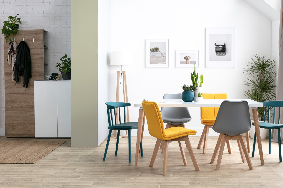 2er-Set St�hle skandinavisch gelber Stoff mit hellen Holzbeinen THEA