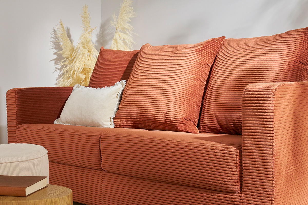 3-Sitzer Schlafsofa aus Cord-Samt in Terrakotta mit einer Matratze von 13 cm BACIO