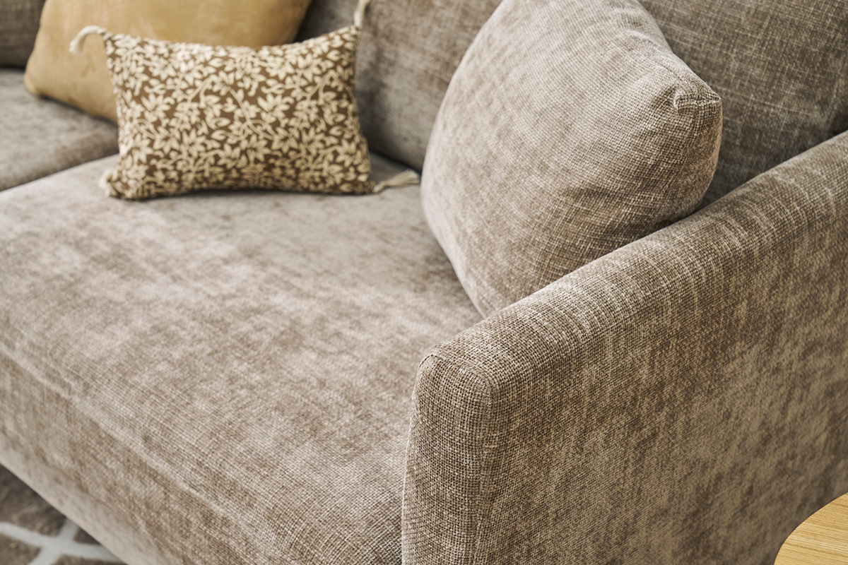 3-sitziges skandinavisches Sofa mit beigem abnehmbarem Bezug und Holzfen OSLO