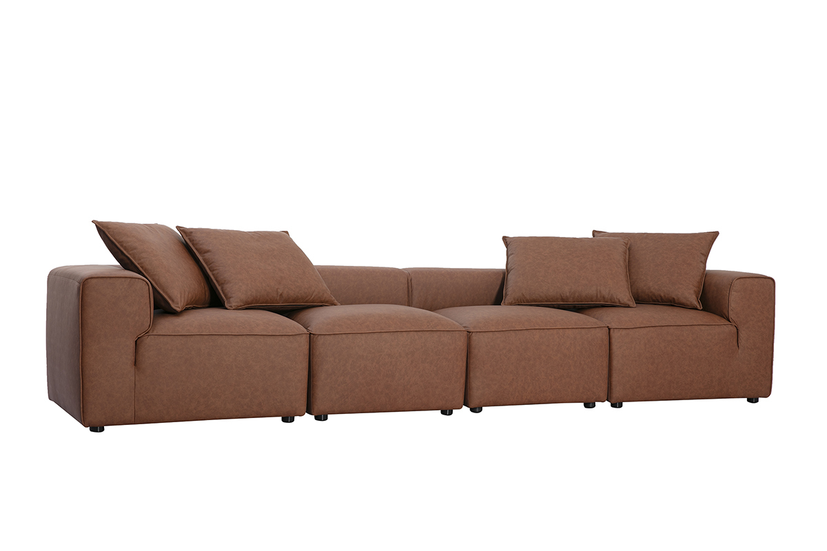 Modulares 5-Sitzer-Sofa aus braunem Leder FERGUS, Dreiviertelansicht mit Kissen