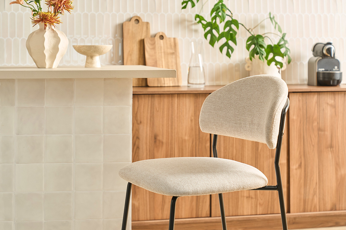 Barhocker aus beigefarbenem Samt-Effekt Textil H64 cm (2er Set) BENTA