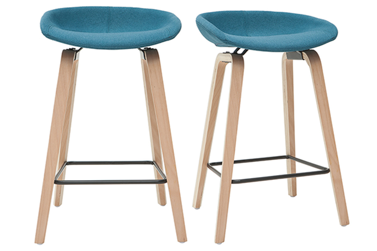 Barhocker aus enteblauem Stoff mit Holzbeinen H65 cm (2er-Satz) LINO