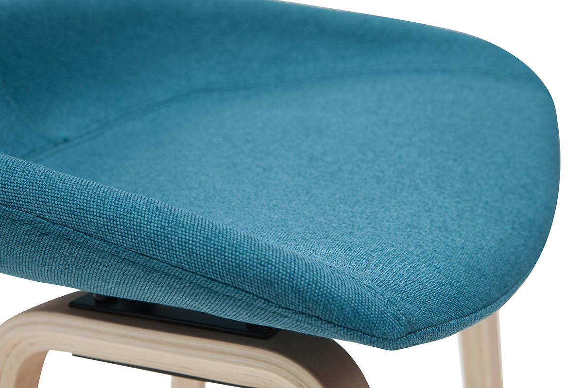 Barhocker aus enteblauem Stoff mit Holzbeinen H65 cm (2er-Satz) LINO