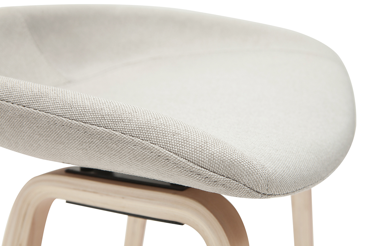 Barhocker aus grauem Stoff mit Holzfen H65 cm (2er-Satz) LINO