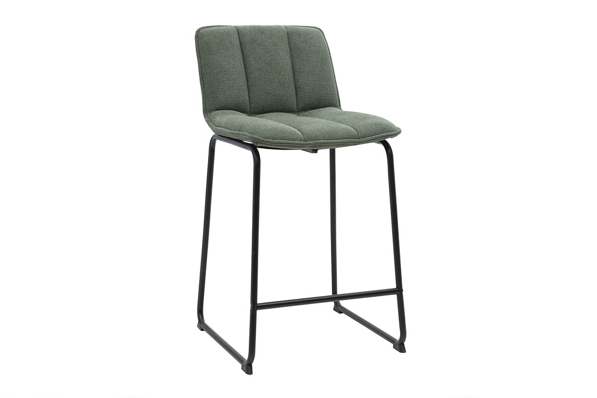 Barhocker aus gr�n-khaki Chenille-Stoff, 3/4-Ansicht mit schwarzem Metallgestell.
