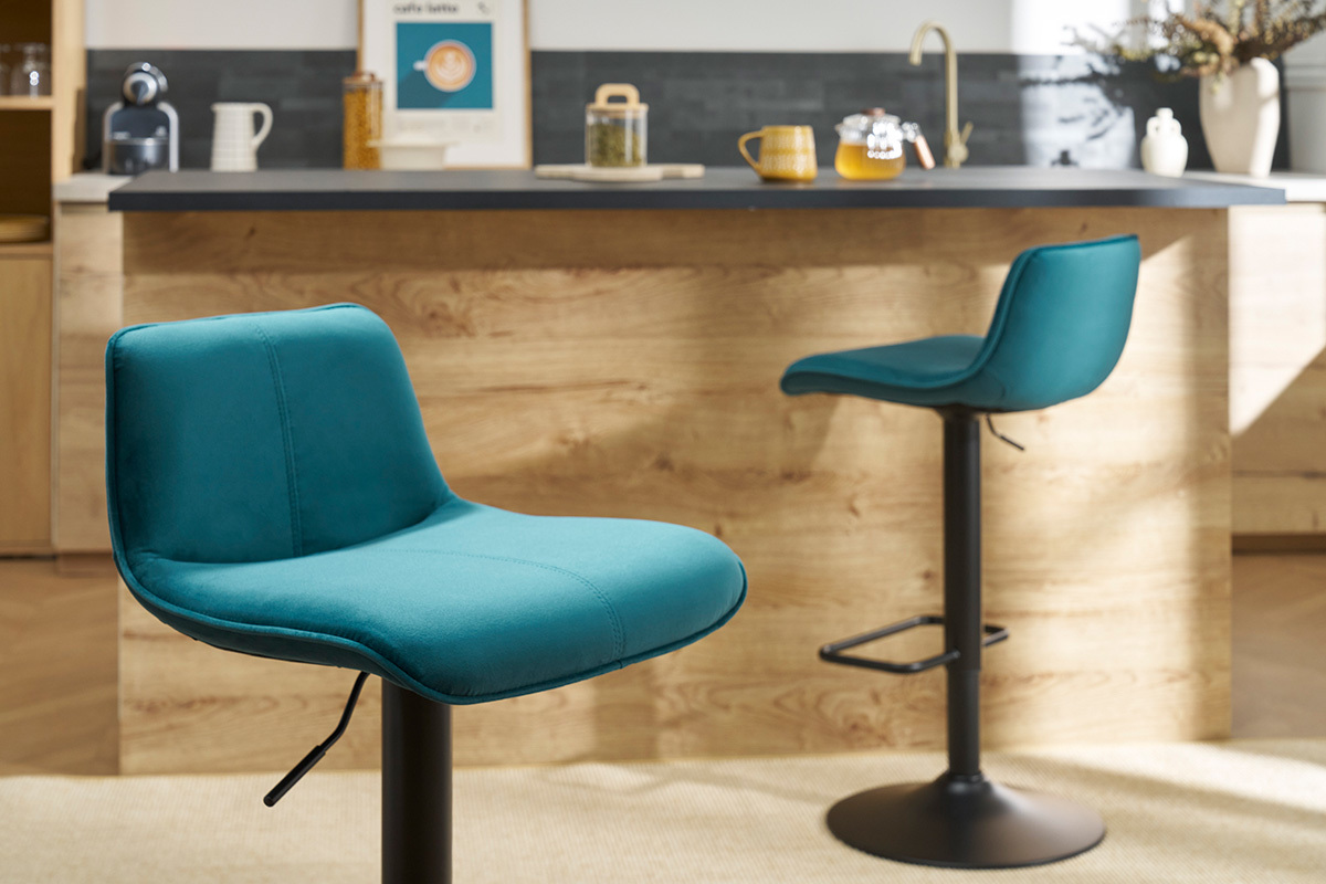 Barhocker hhenverstellbar und um 360 drehbar aus petrolblauem Stoff mit Samteffekt und schwarzem Metall (2er-Set) BOOST