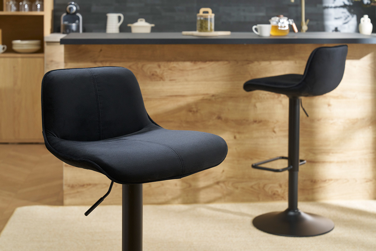 Barhocker hhenverstellbar und um 360 drehbar aus schwarzem Stoff mit Samteffekt und Metall (2er-Set) BOOST