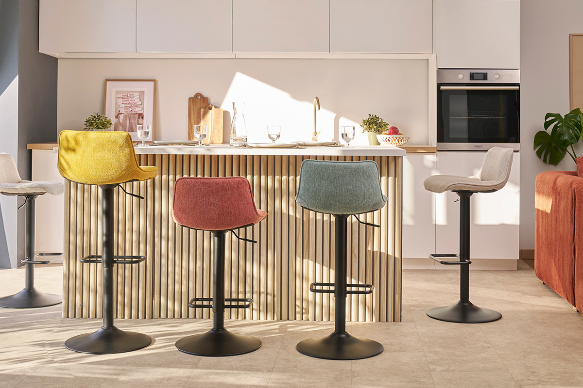 Barhocker h�henverstellbar und um 360� drehbar aus Stoff mit strukturiertem Samteffekt in Beige und Metall (2er-Set) BOOST