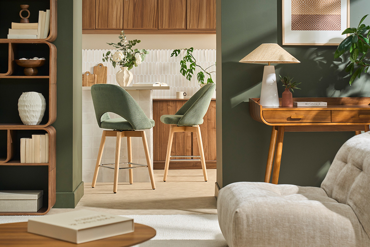 Barhocker im skandinavischen Design aus gr�nem Cordstoff und massivem Hevea 65 cm (2er-Set) COSETTE