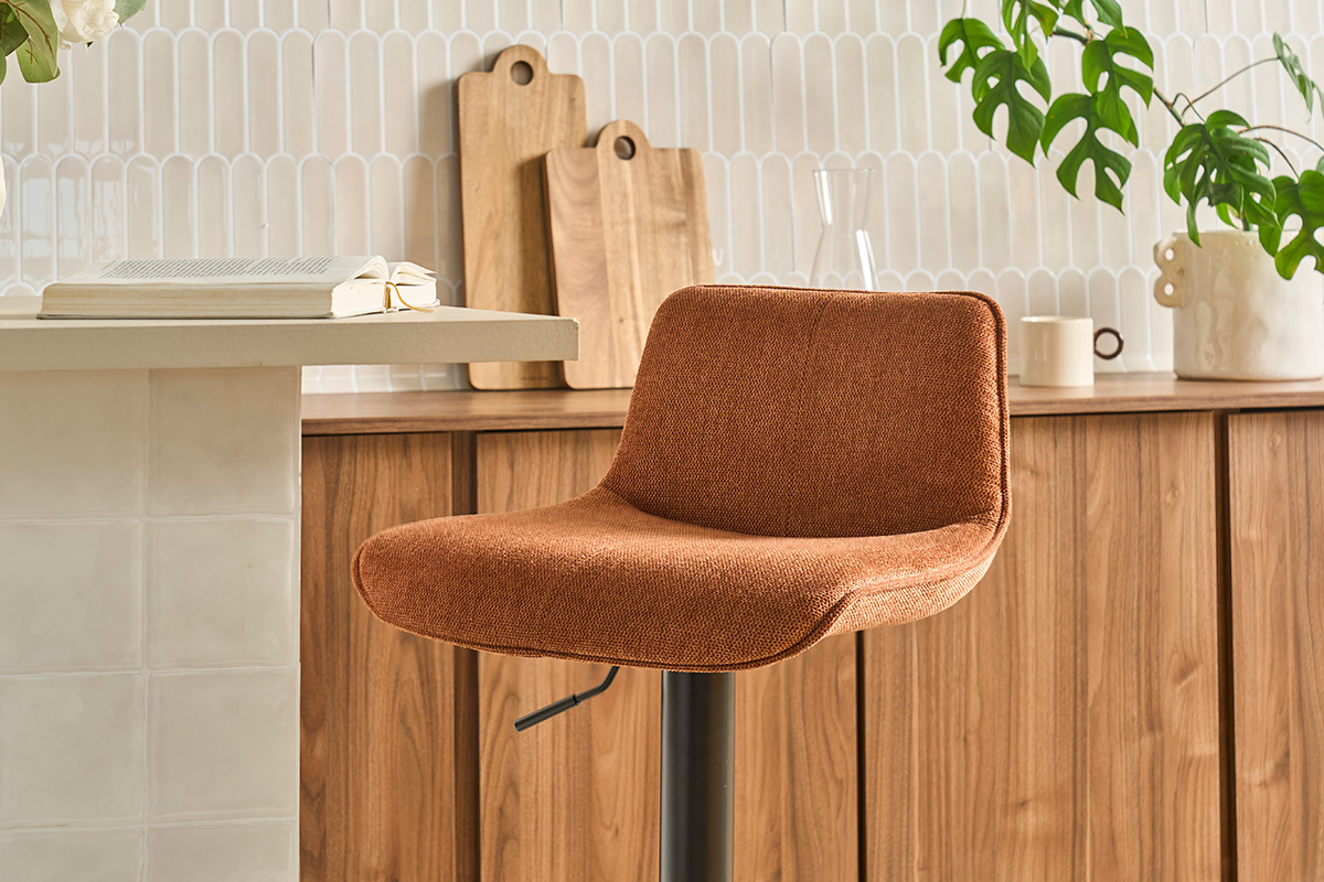 Barhocker verstellbar drehbar 360� in Textil mit Effekt Samtoptik gebrannte Erde und Metall schwarz (2er Set) BOOST