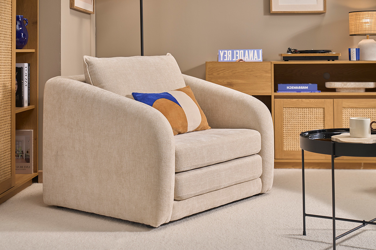 Beigefarbener Stoff-Schlafsessel mit Samteffekt MAHAUT