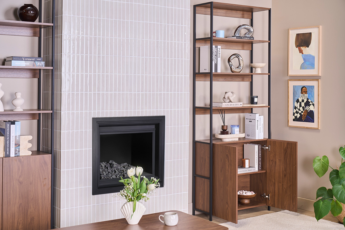 B�cherregal mit Stauraum in dunkler Walnussholz-Finish und schwarzem Metall L80 cm MAXENCE