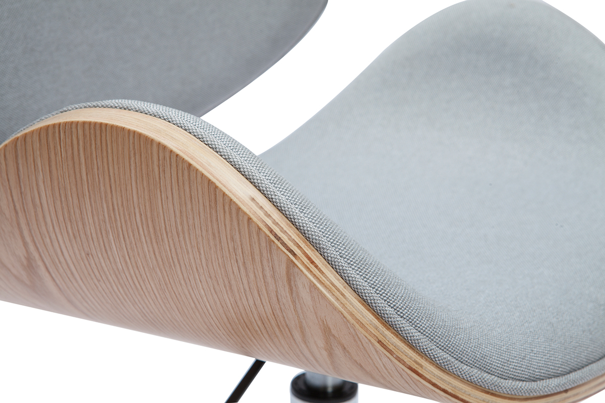 B�rostuhl mit Rollen im Design aus hellgrauem Stoff, hellem Holz und verchromtem Stahl WALNUT