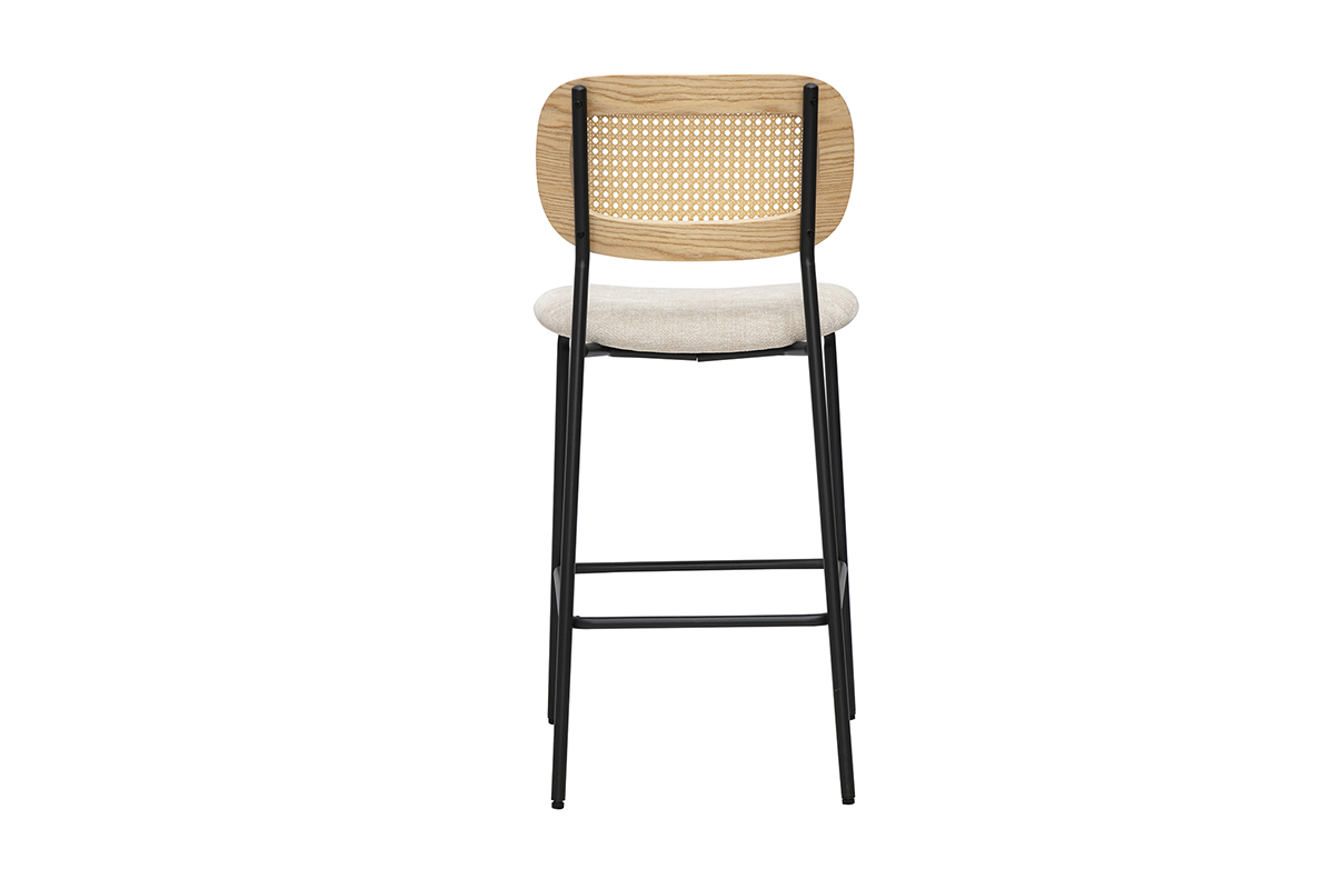 Designer-Hocker aus beigem Samtoptik-Stoff, R�ckansicht, schwarzes Metallgestell und Rattan-Geflecht.