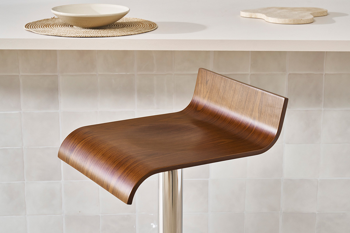 Design-Barhocker dunkles Holz mit Walnuss-Finish und verchromtes Metall (2er-Set) SURF V2