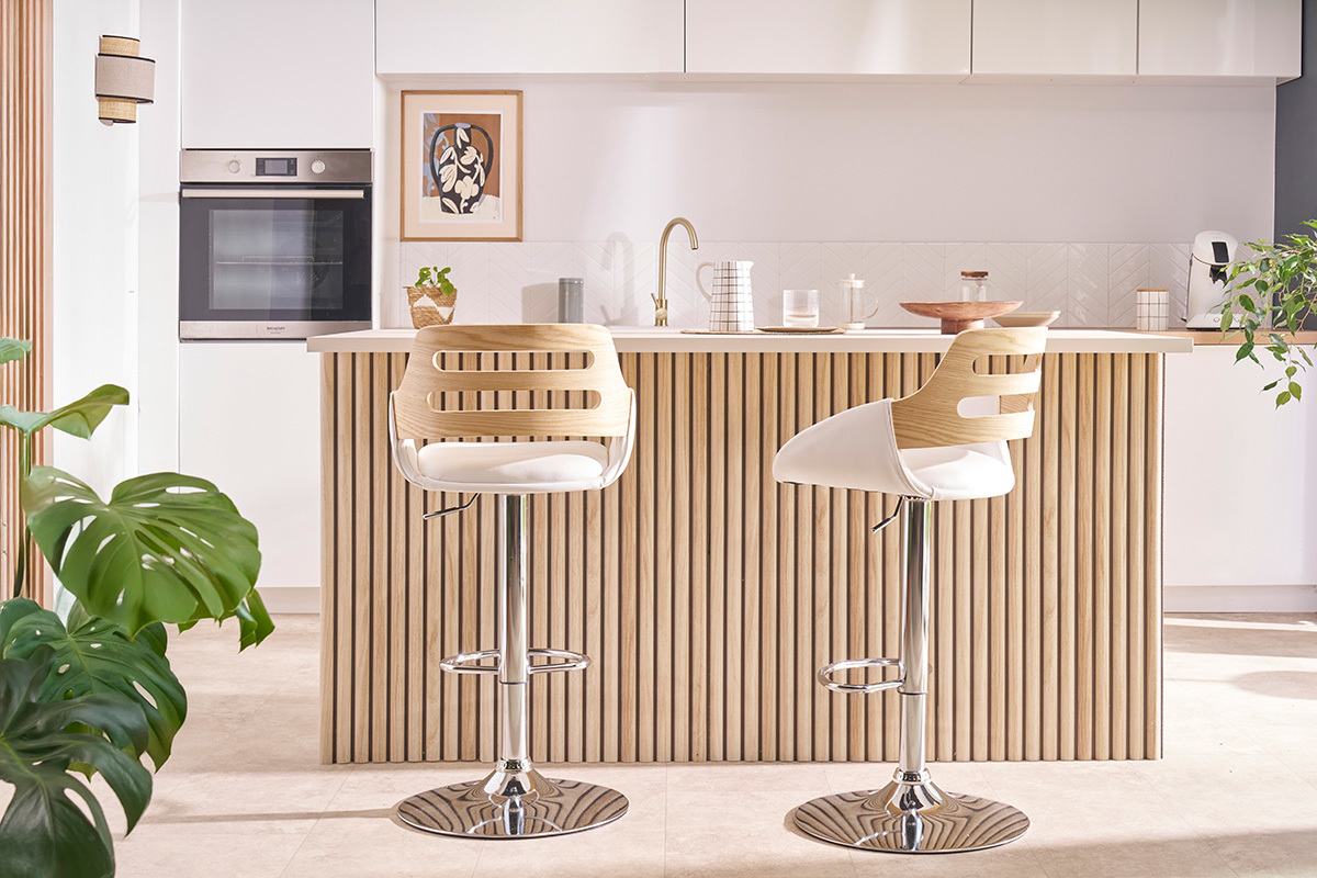 Design-Barhocker hhenverstellbar wei und helles Holz PERNIK