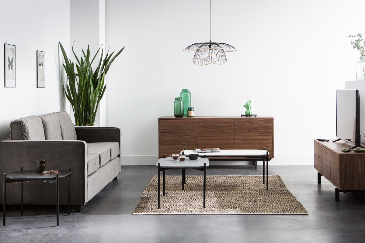 Design-Beistelltisch SEGA aus schwarzem Metall 50 x 50 cm