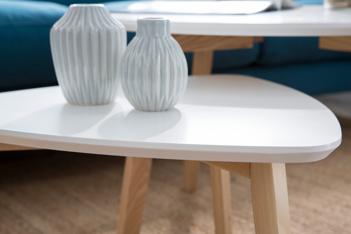 Design-Couchtisch dreieckig Wei SARA