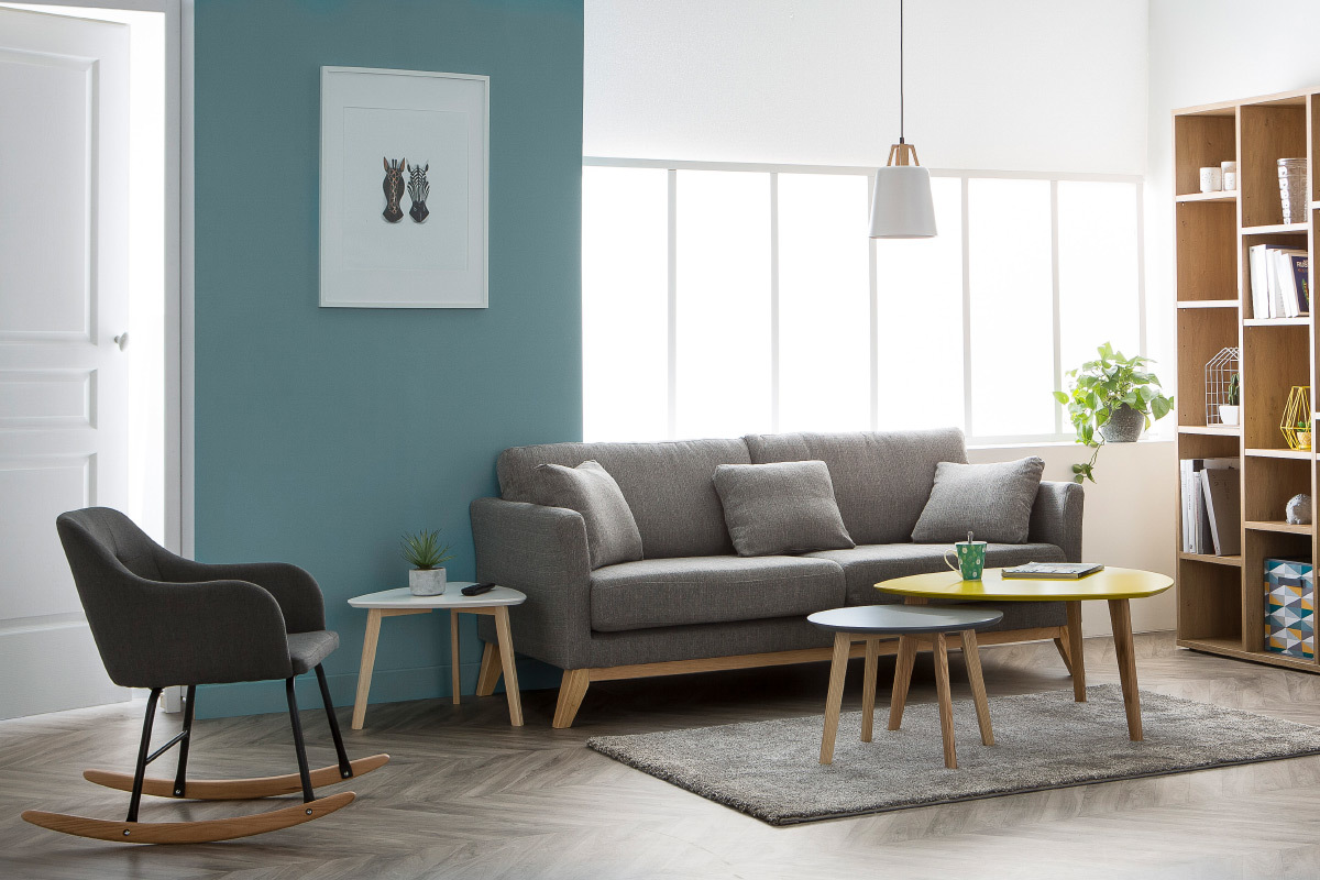Design-Couchtisch dreieckig Wei SARA