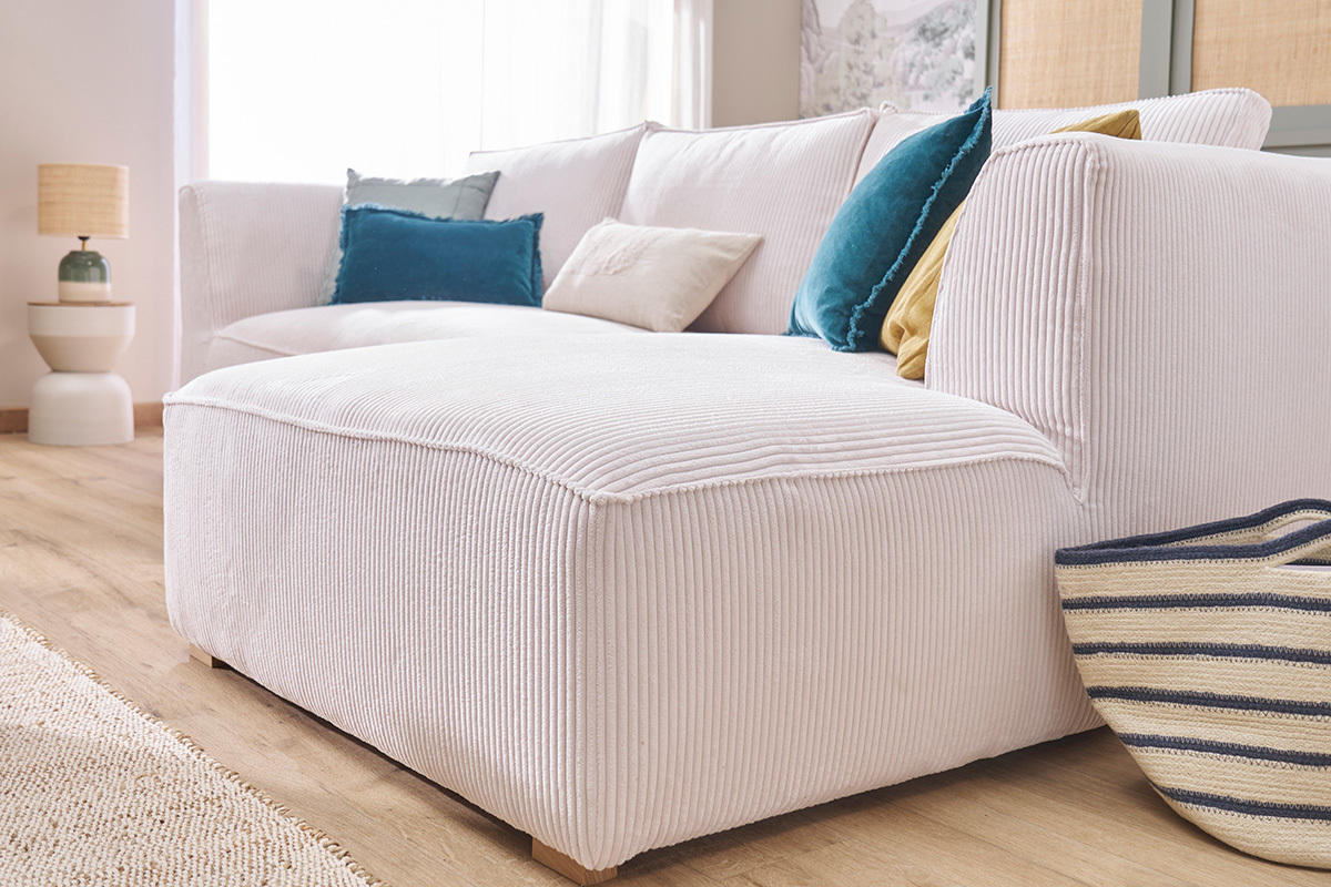 Design-Ecksofa rechtseitig aus geripptem, crufarbenem Samtstoff 3-4 Sitzer PANAM