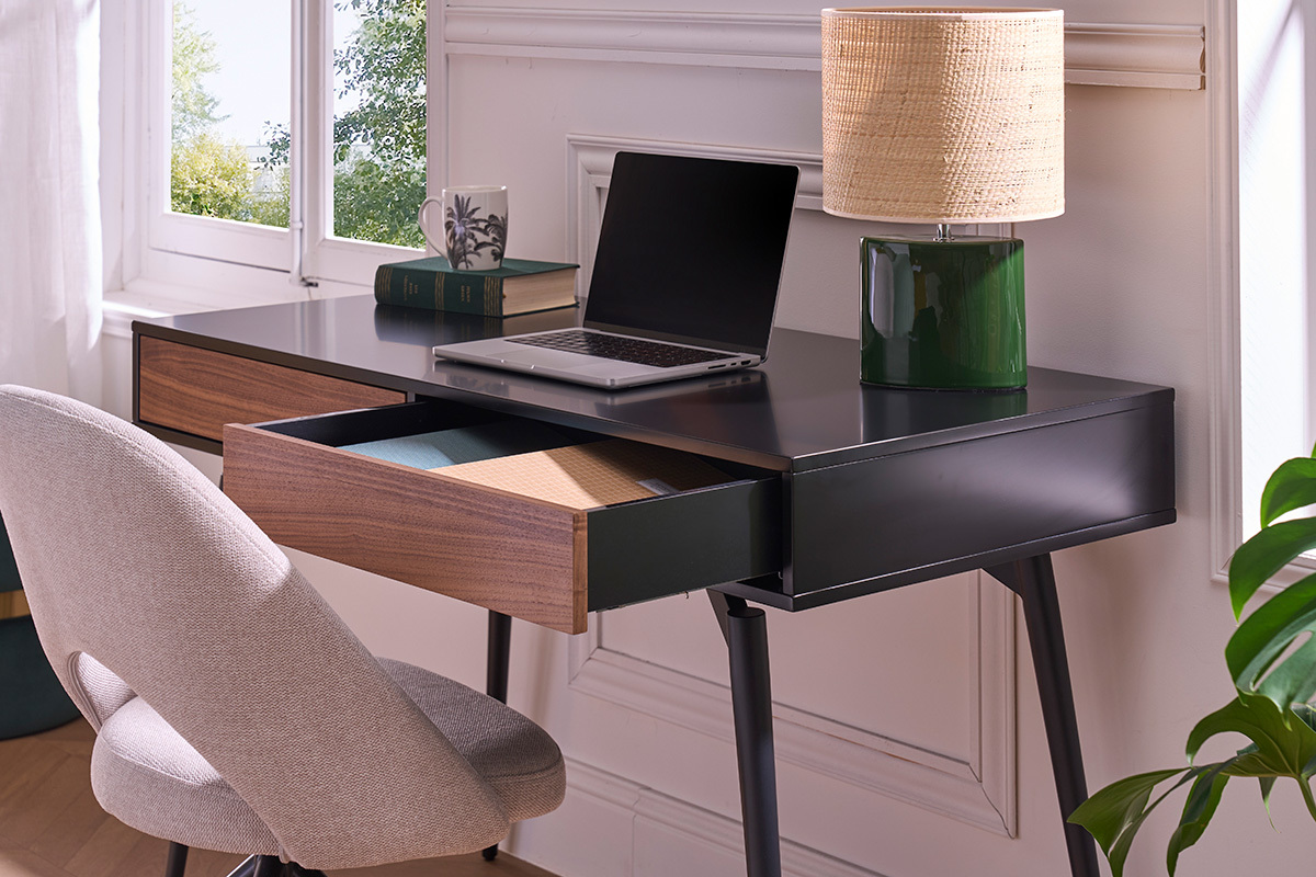 Design-Schreibtisch in mattem Schwarz und Walnussfurnier TRIPOLI