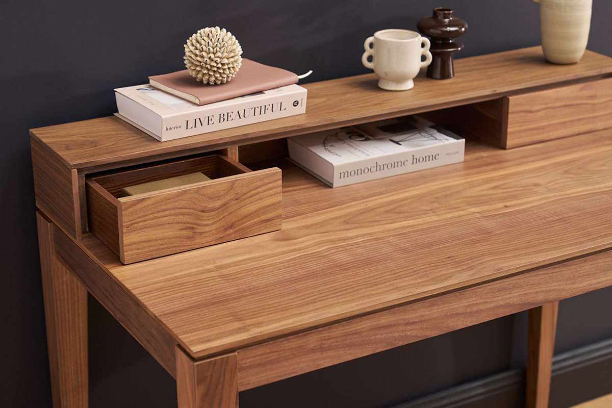 Design-Schreibtisch mit Fchern aus Nussbaumholz SEKRET