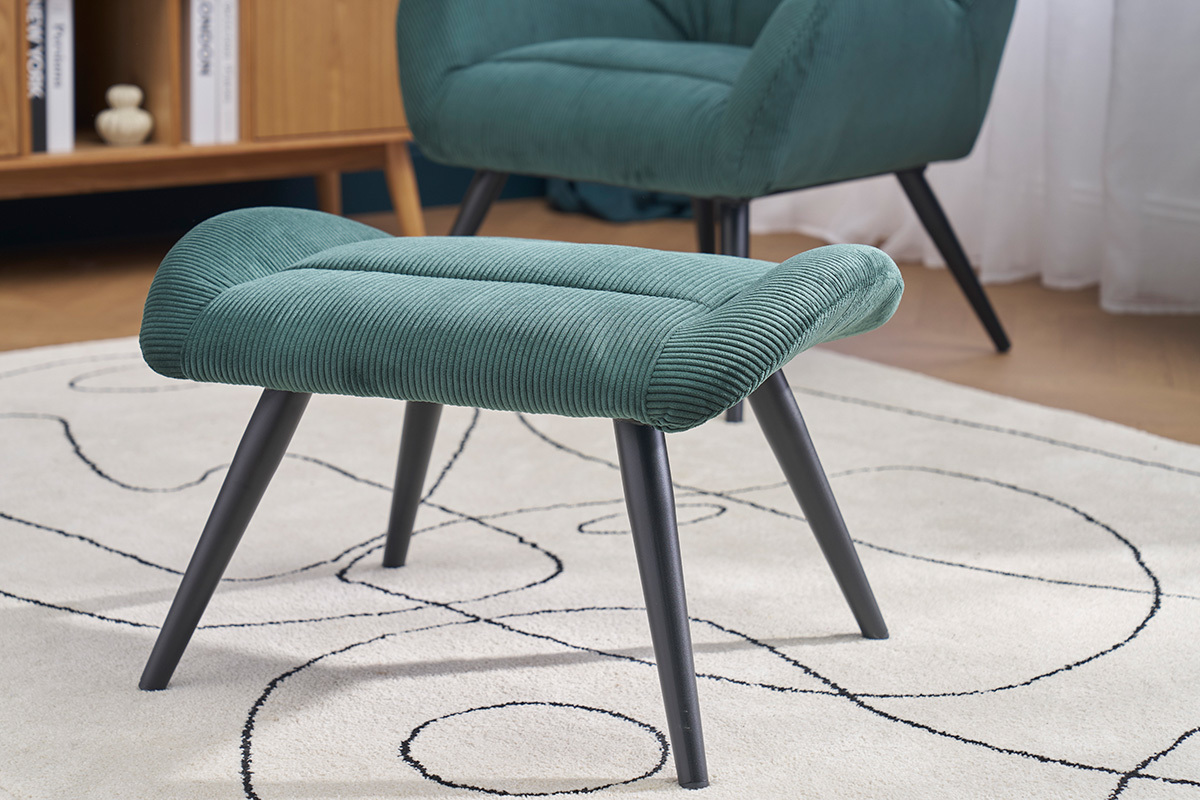 Gr�ner Cord-Hocker mit schwarzen Metallf��en, Seitenansicht.