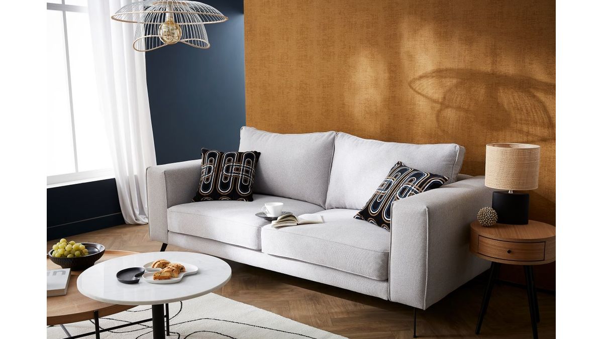 Design-Sofa aus beigem Stoff mit schwarzem Metall 4-Sitzer OSMANN