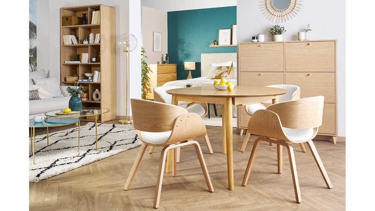 Design-Stuhl aus weißem Stoff mit Bouclé-Wolleffekt und hellem Holz BENT