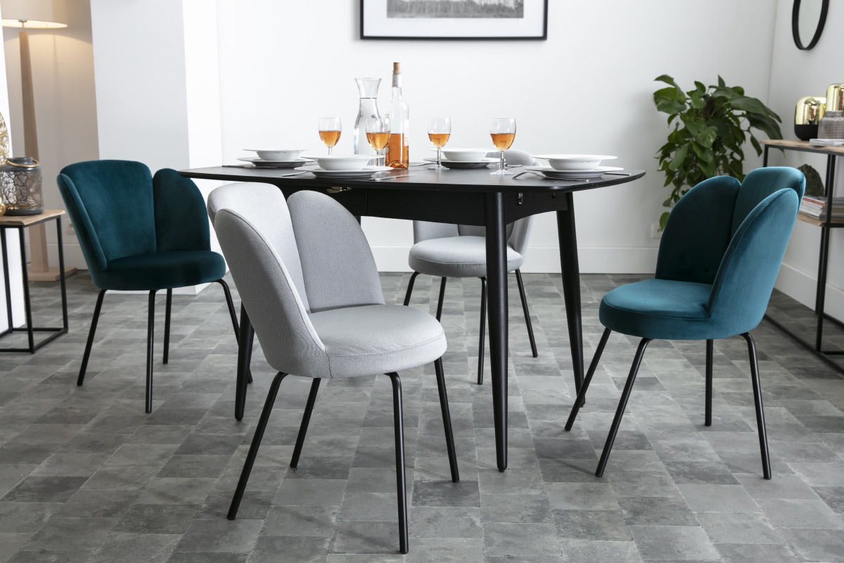 Design-Stuhl in hellgrauem Samt FLOS