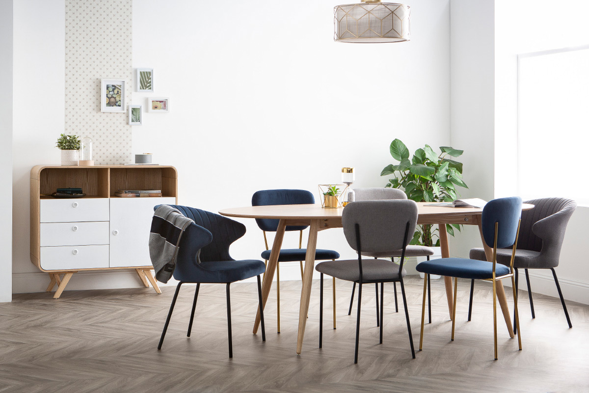 Design-Sthle aus blauem Samt und schwarzem Metallgestell 2er-Satz LEPIDUS