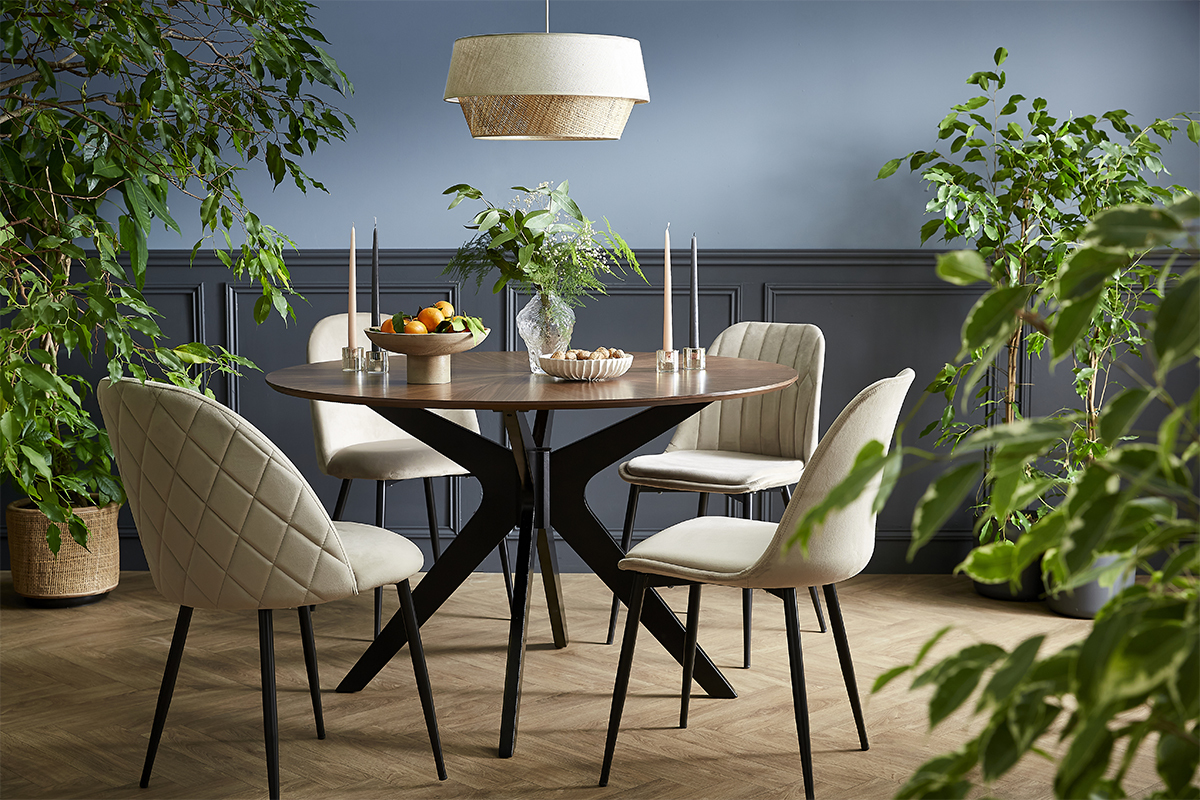 Design-Sthle aus dunkelgrauem Stoff und Metallbeinen (2er-Set) FUSE