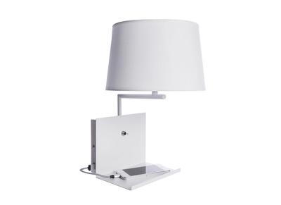 Design-Wandleuchte PLUG aus wei&szlig;em Metall und mit USB-Anschluss