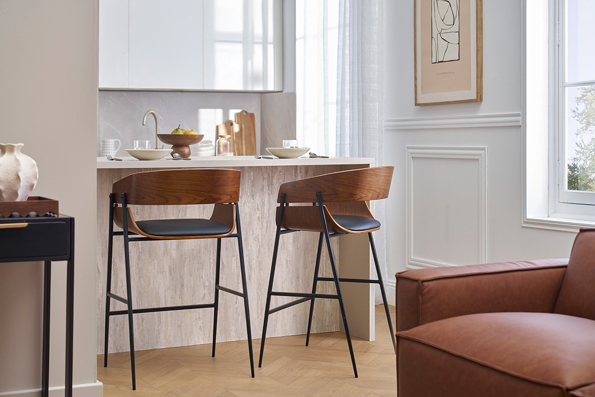 Designer Barhocker aus dunklem Holz und schwarzem Metall (2er-Set) WESS