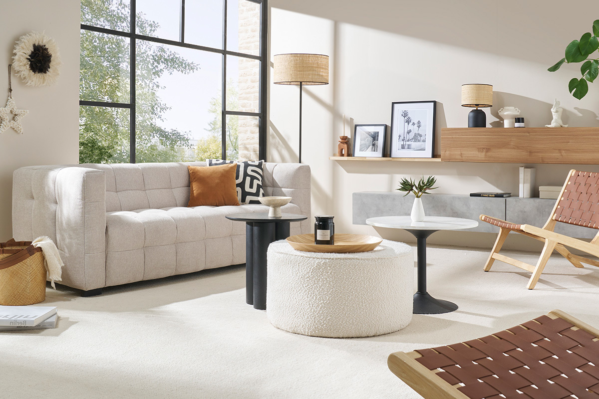 Designer-Hocker weier Stoff aus Boucl-Wolle D 70cm MERIBEL