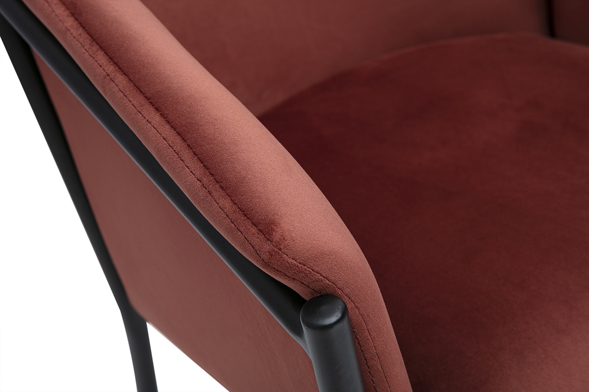 Designer-Stuhl aus rotem Samtstoff Terrakotta und schwarzem Metall BRIANE