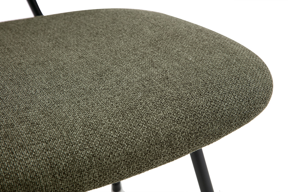 Design-Stuhl Sitzfl�che aus khakigr�nem Stoff mit schwarzer Metallstruktur, Nahaufnahme.