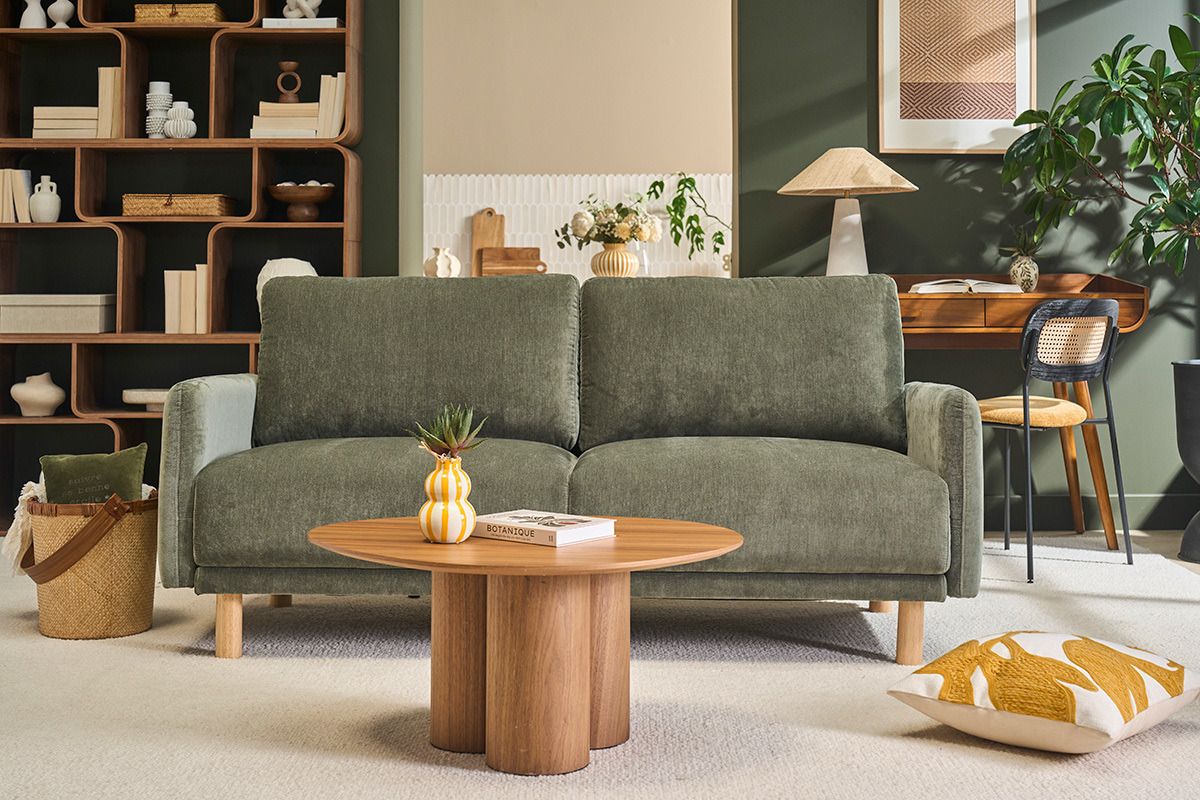 Designersofa 3-Sitzer in Samtoptik khakigr�n und hellem Holz BONO
