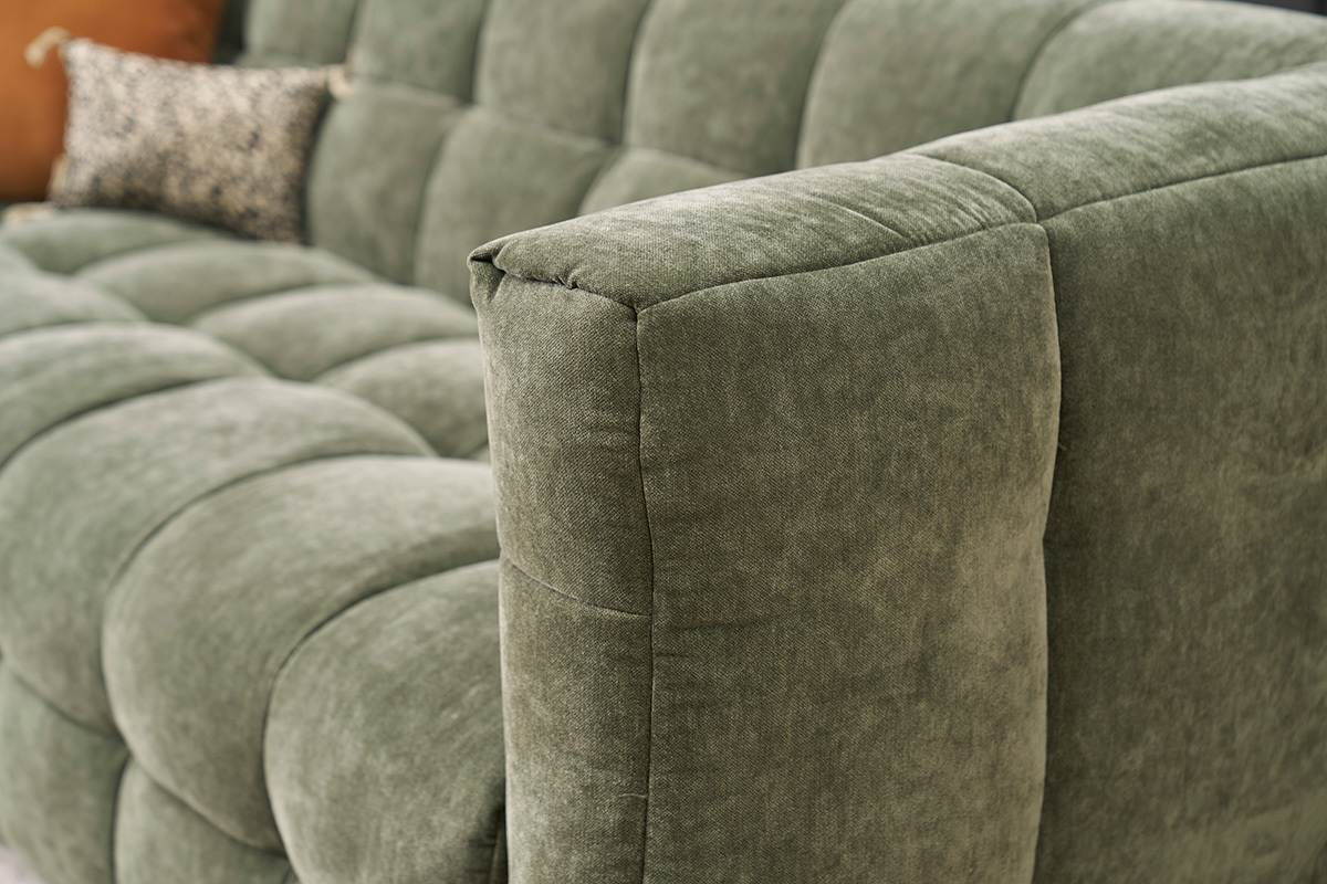 Designersofa mit 3 Sitzpltzen und Fuhocker aus Samt-Effekt-Stoff in Khaki CORTO