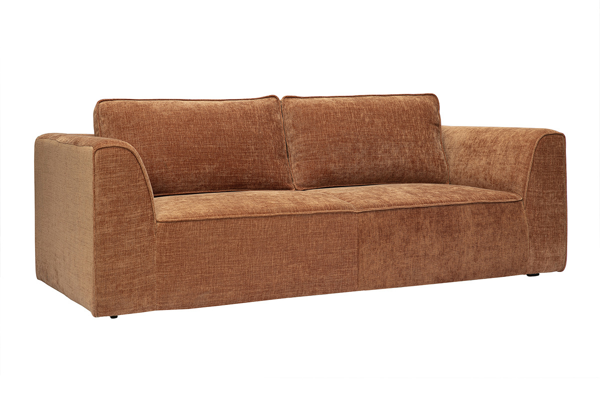 3-Sitzer-Designsofa aus Stoff mit strukturierter Samtoptik in gebrannter Erdfarbe, 3/4-Ansicht