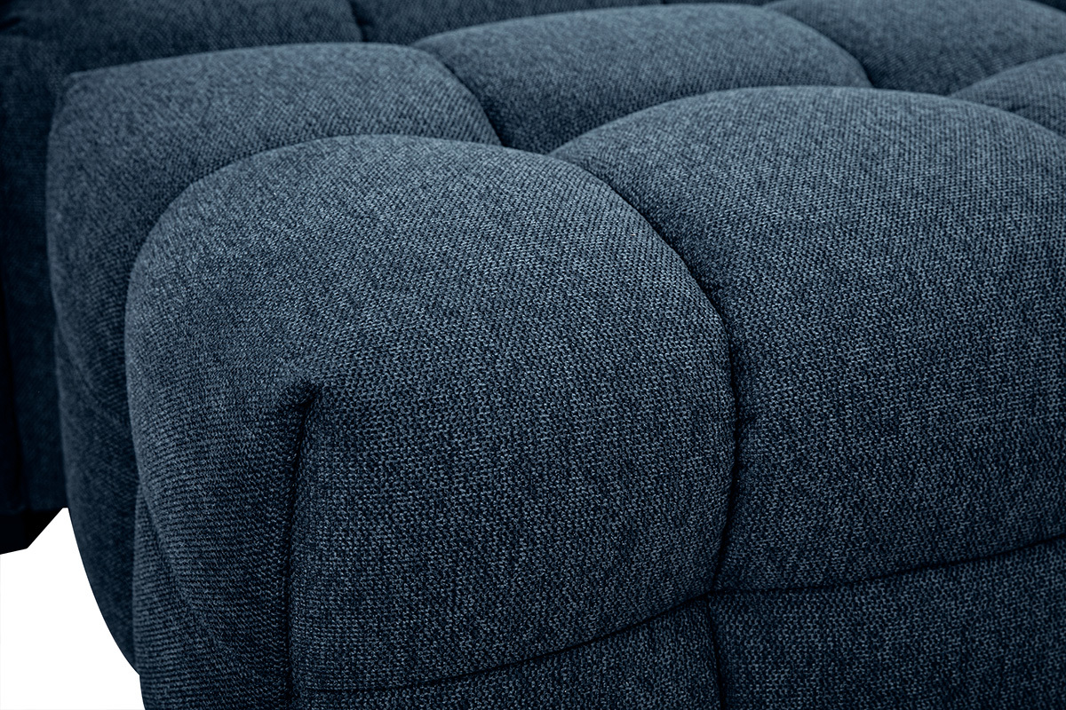Designsofa mit 3 Pltzen und Fuhocker aus dunkelblauem strukturiertem Samteffektstoff CORTO