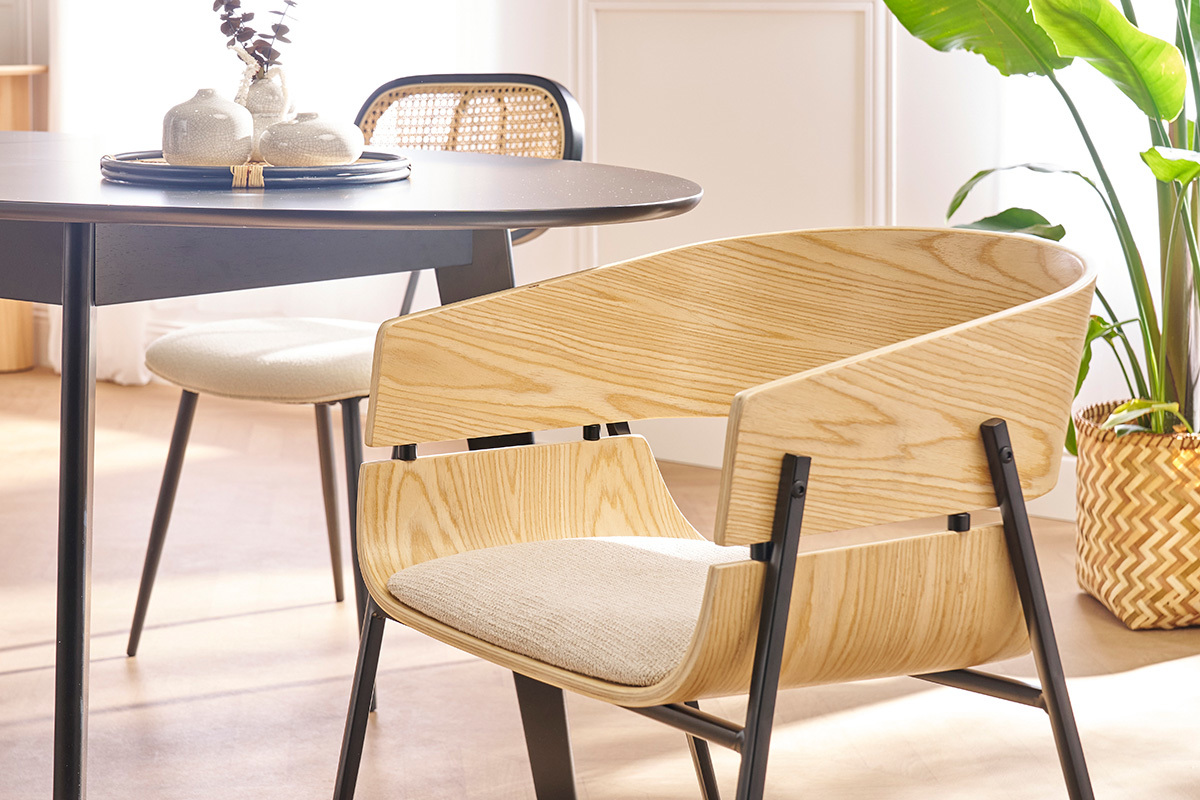 Designst�hle aus hellem Holz und beigem Chenille-Stoff (Set von 2) WESS