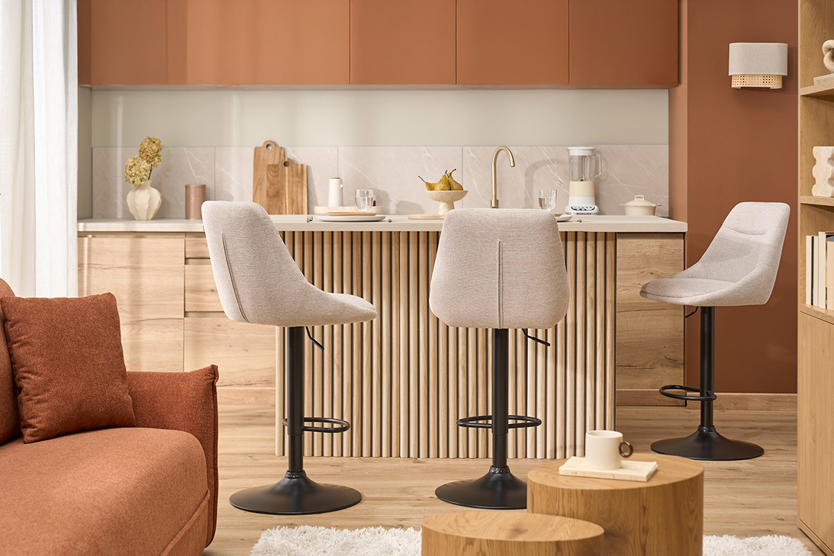 Drehbare Barhocker aus Stoff in Samtoptik Beige und Metall, h�henverstellbar 360� (2er-Set) ALESS