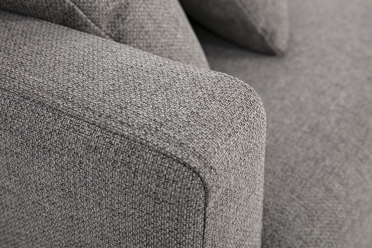 Dreisitziges Sofa aus grauem Stoff und hellem Holz MUNIK