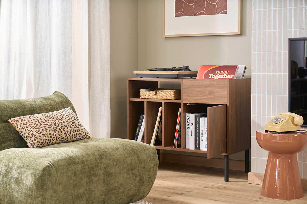 Dunkles Holz Vinyl-Aufbewahrungsbuffet mit Walnuss-Finish und schwarzem Metall L90 cm KANE