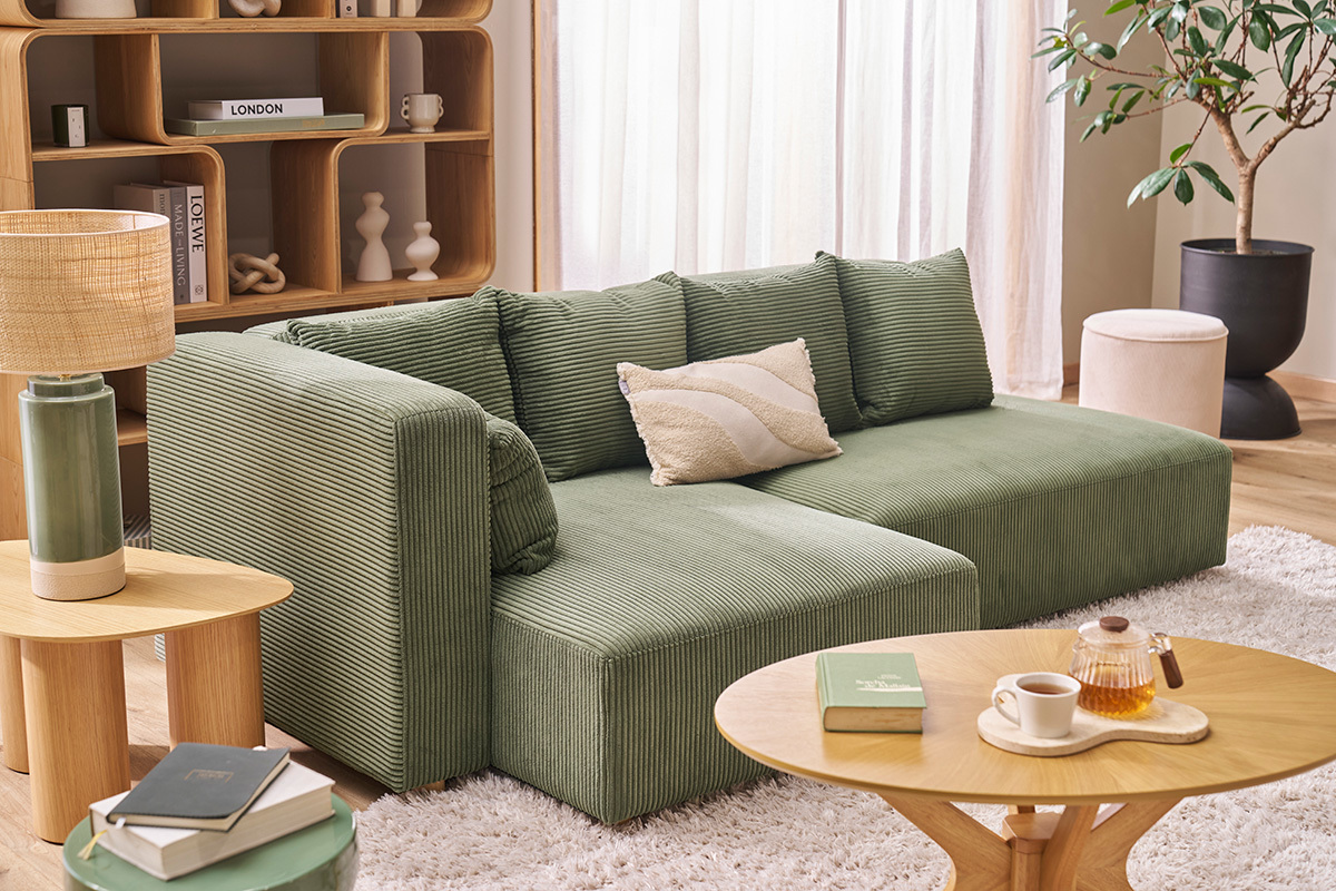 Ecksofa links 3-Sitzer in grnem Kord-Samt und hellem Holz HARLEM